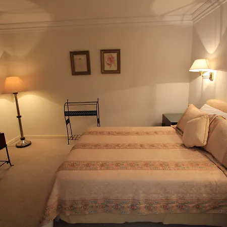 Suites Newton