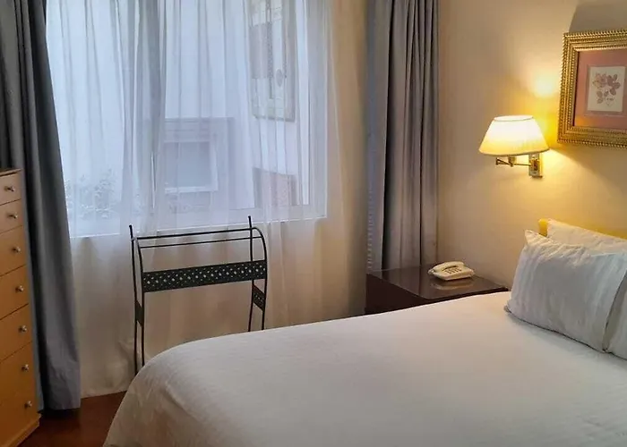Newton Hotel
